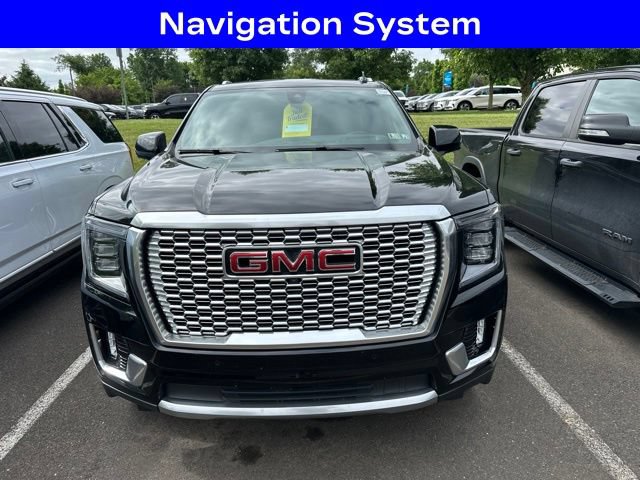 Used 2021 GMC Yukon Denali w/ Denali Premium Package AWD/4WD image 2
