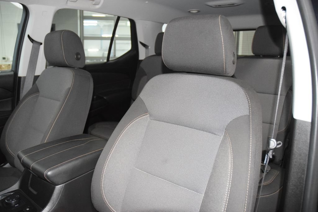 Used 2020 Chevrolet Traverse LT AWD/4WD image 41