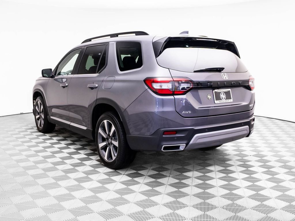 Certified 2024 Honda Pilot Touring image 4