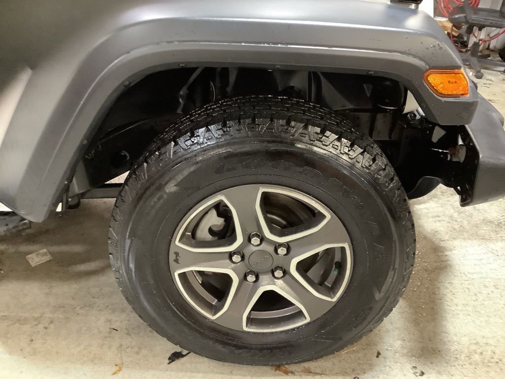 Used 2018 Jeep Wrangler Unlimited Sport S image 10