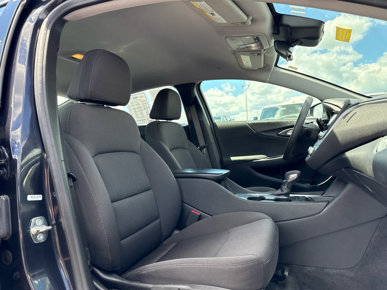Used 2023 Chevrolet Malibu LT FWD image 24