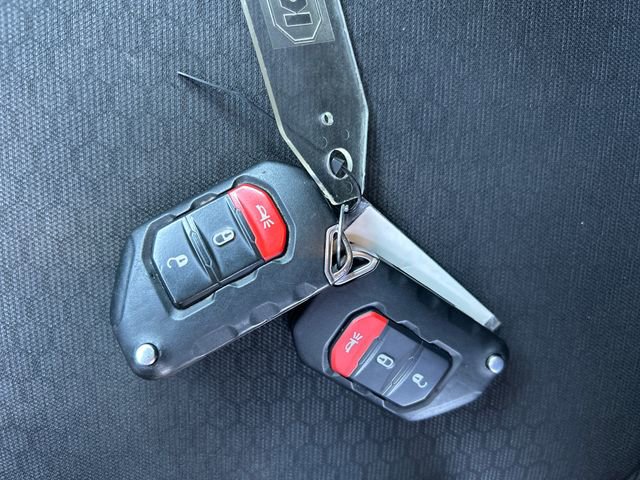 Used 2023 Jeep Wrangler Unlimited Rubicon AWD/4WD image 31