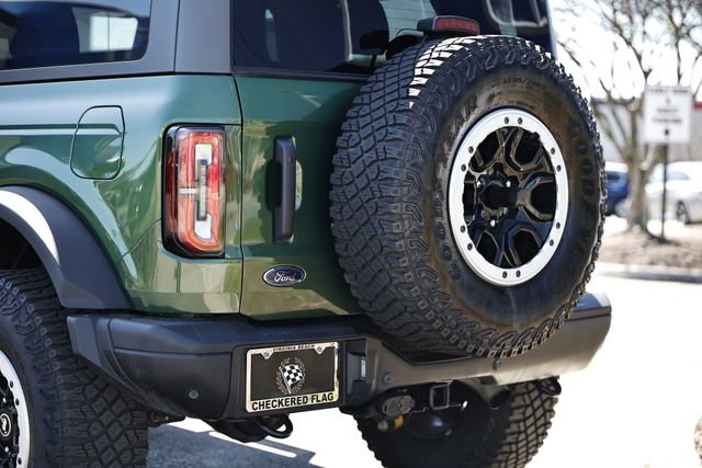 Used 2023 Ford Bronco Badlands image 8