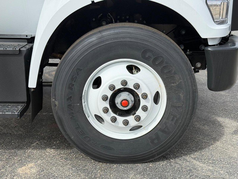 New 2027 Ford F750 2WD Regular Cab Super Duty image 10