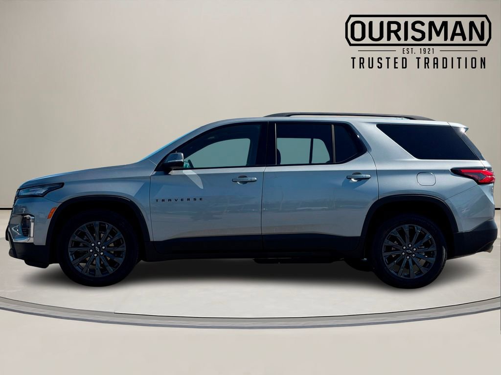 Used 2023 Chevrolet Traverse RS image 3