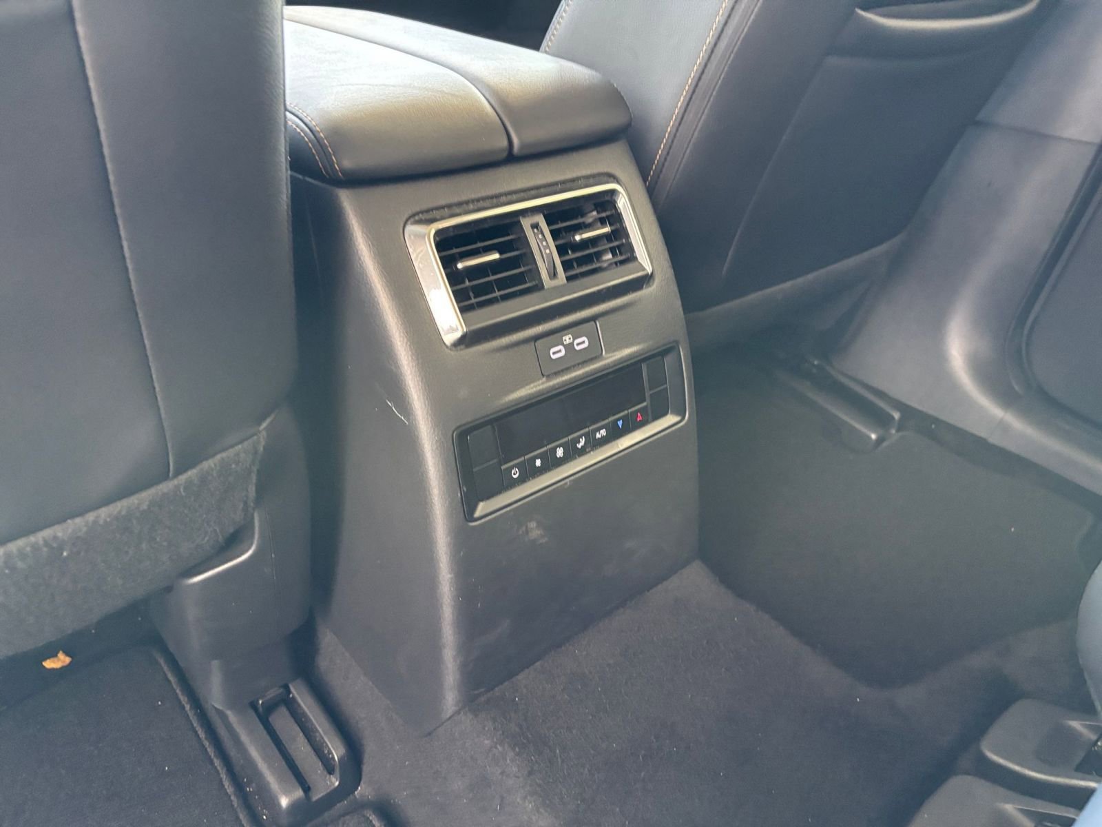 Used 2025 MAZDA CX-90 3.3 Turbo w/ Preferred Package AWD/4WD image 24