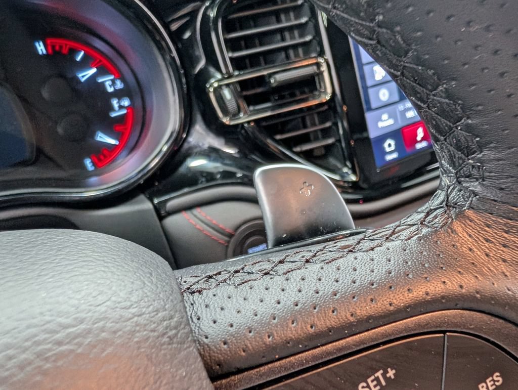 Used 2025 Dodge Durango R/T AWD/4WD image 18