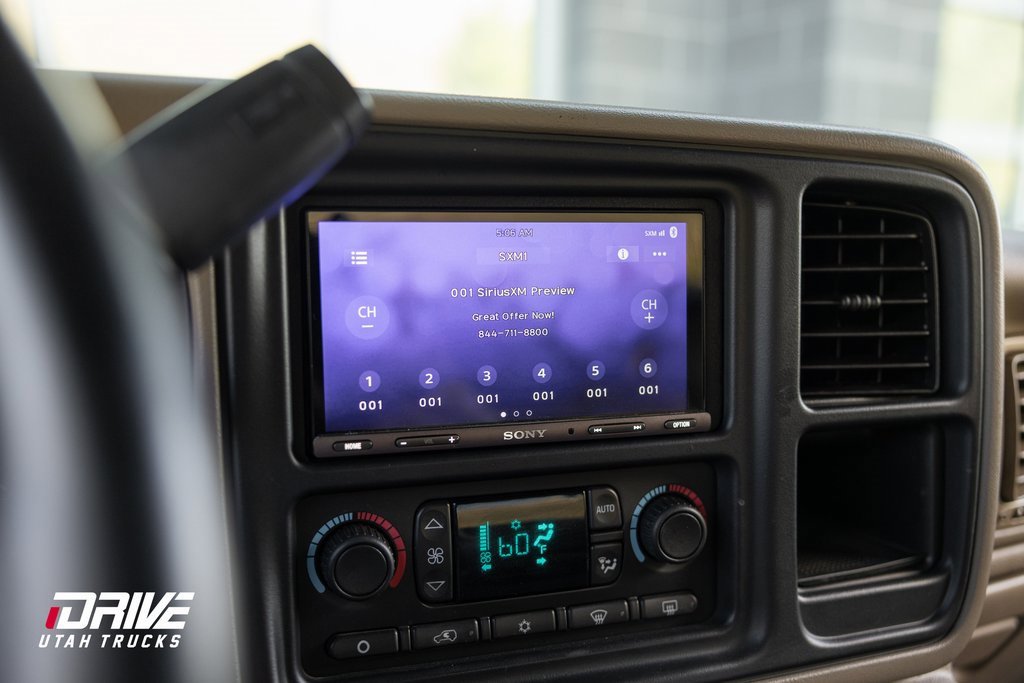 Used 2007 GMC Sierra 2500 SLT w/ Heavy-Duty Power Package image 38