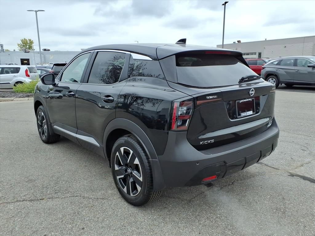 New 2025 Nissan Kicks SV AWD/4WD image 24