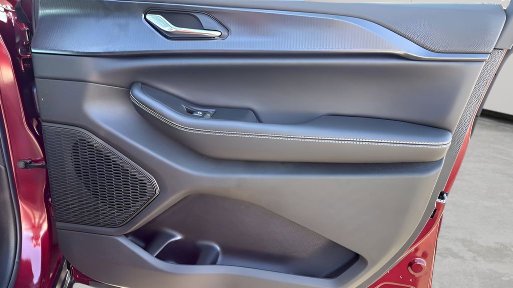 New 2026 Jeep Grand Cherokee Laredo image 22