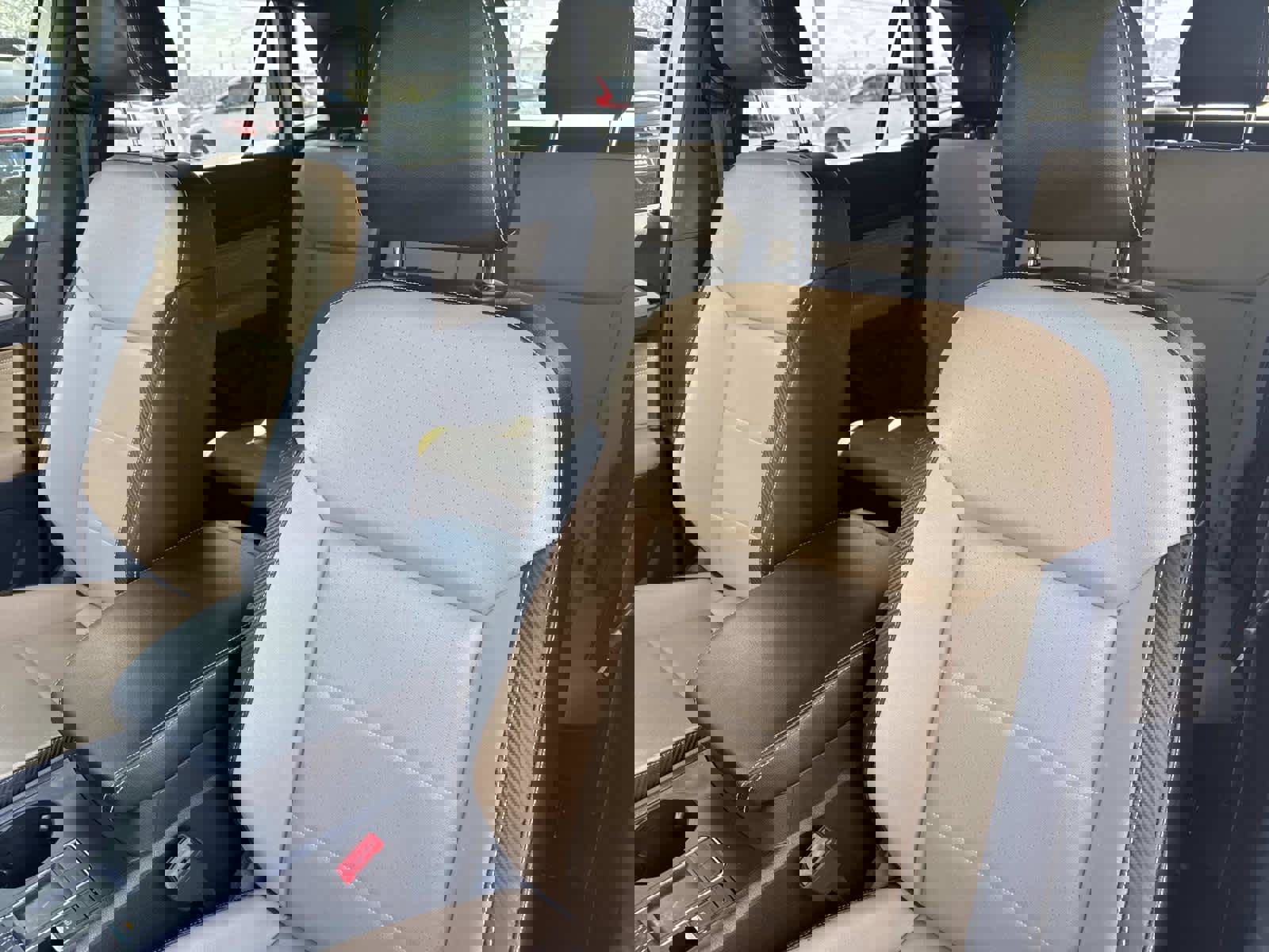 Used 2022 Volkswagen Atlas Cross Sport SE image 19