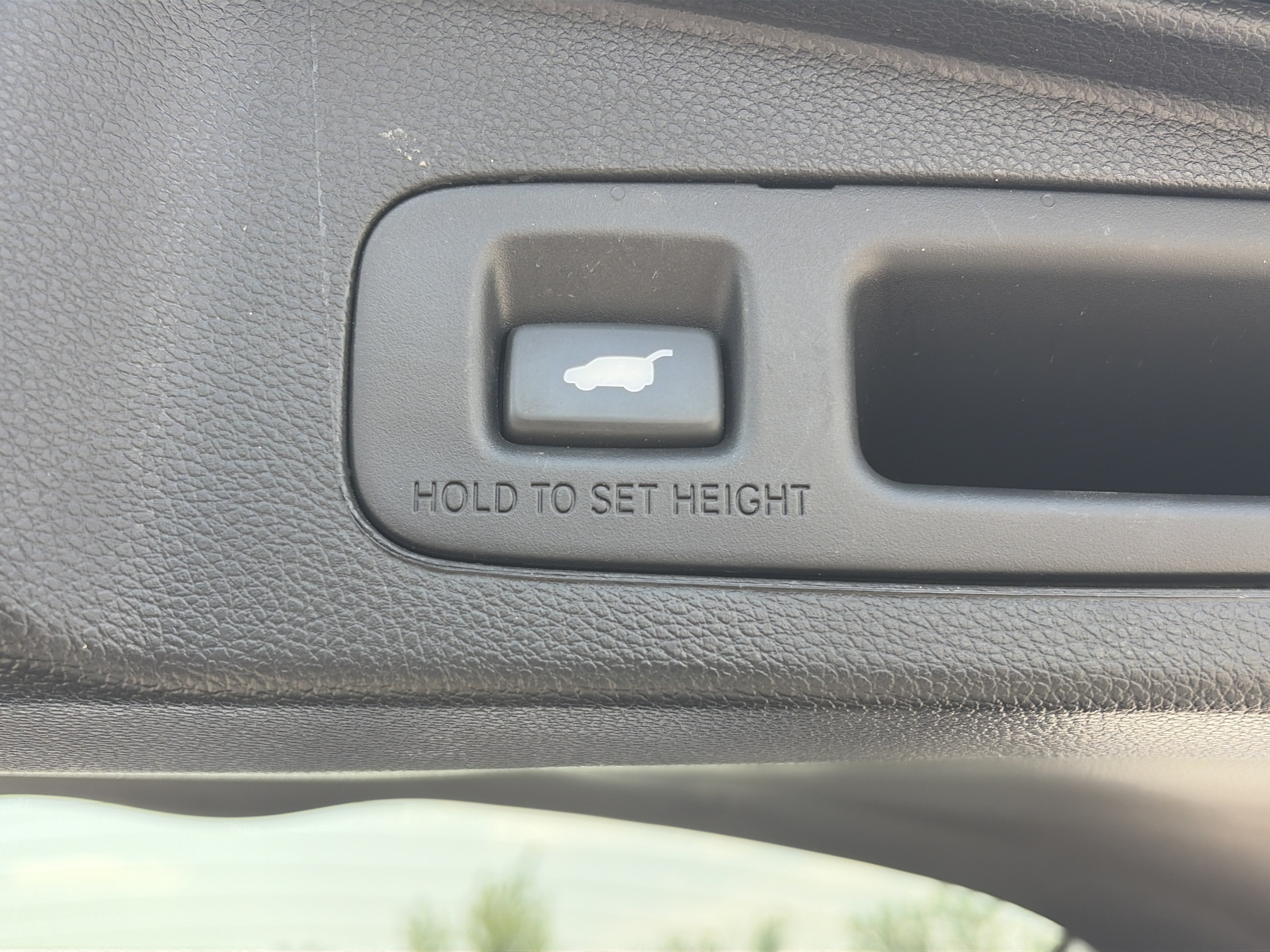 Used 2022 Honda CR-V Touring image 12