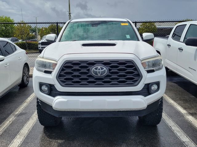 Used 2020 Toyota Tacoma TRD Sport image 2
