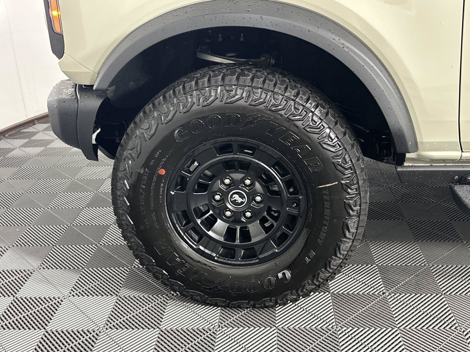 New 2026 Ford Bronco Big Bend w/ Black Diamond Package AWD/4WD image 12