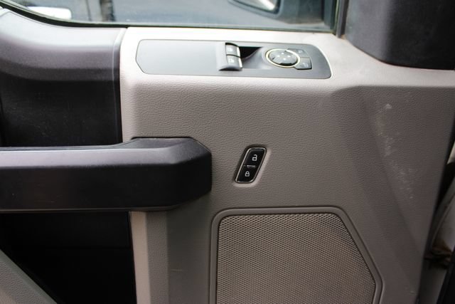 Used 2016 Ford F150 XL w/ Equipment Group 101A Mid RWD image 9