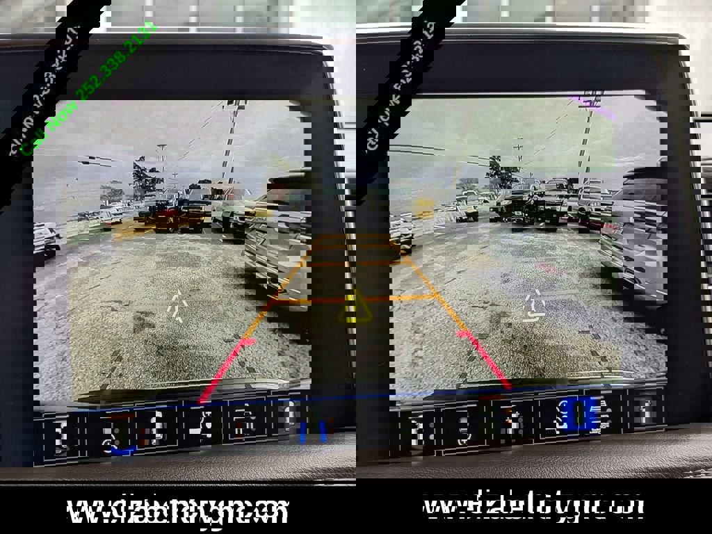 Used 2024 Chevrolet Tahoe Z71 w/ Luxury Package image 31