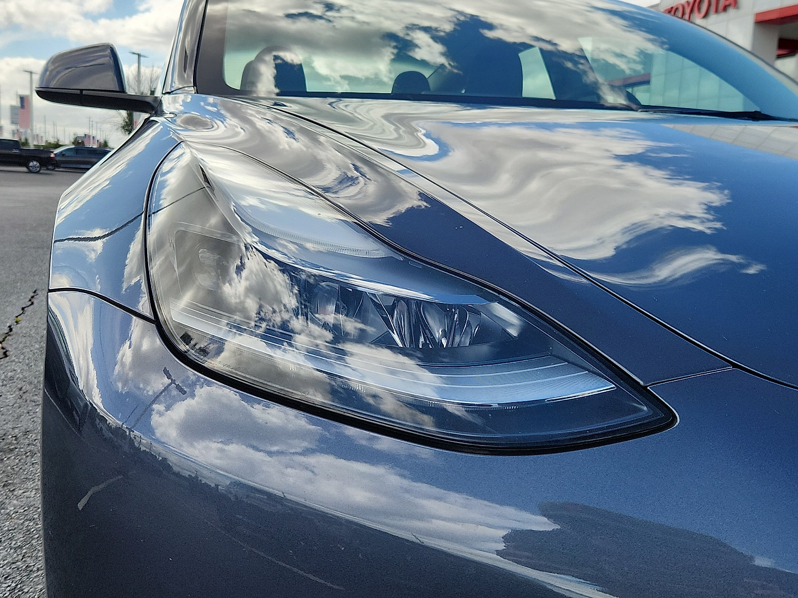 Used 2023 Tesla Model 3 Standard Range RWD image 9