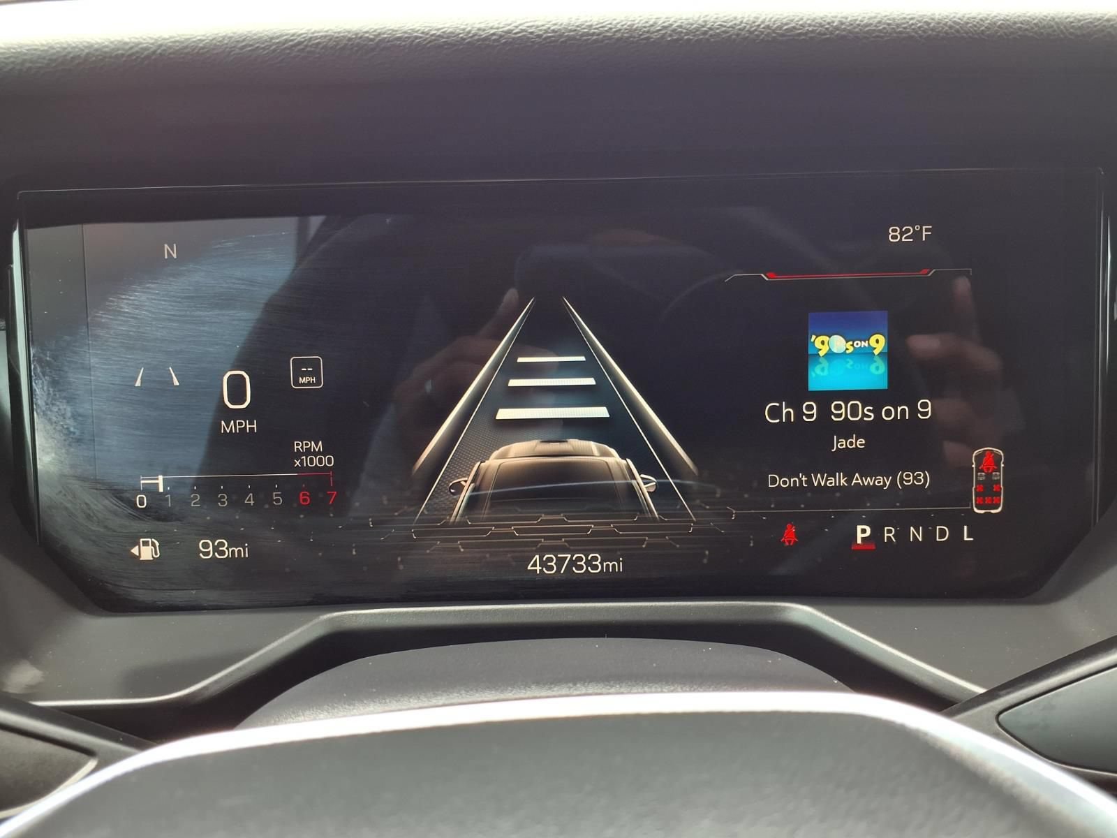 Used 2025 GMC Acadia Elevation w/ Elevation Premium Package FWD image 16