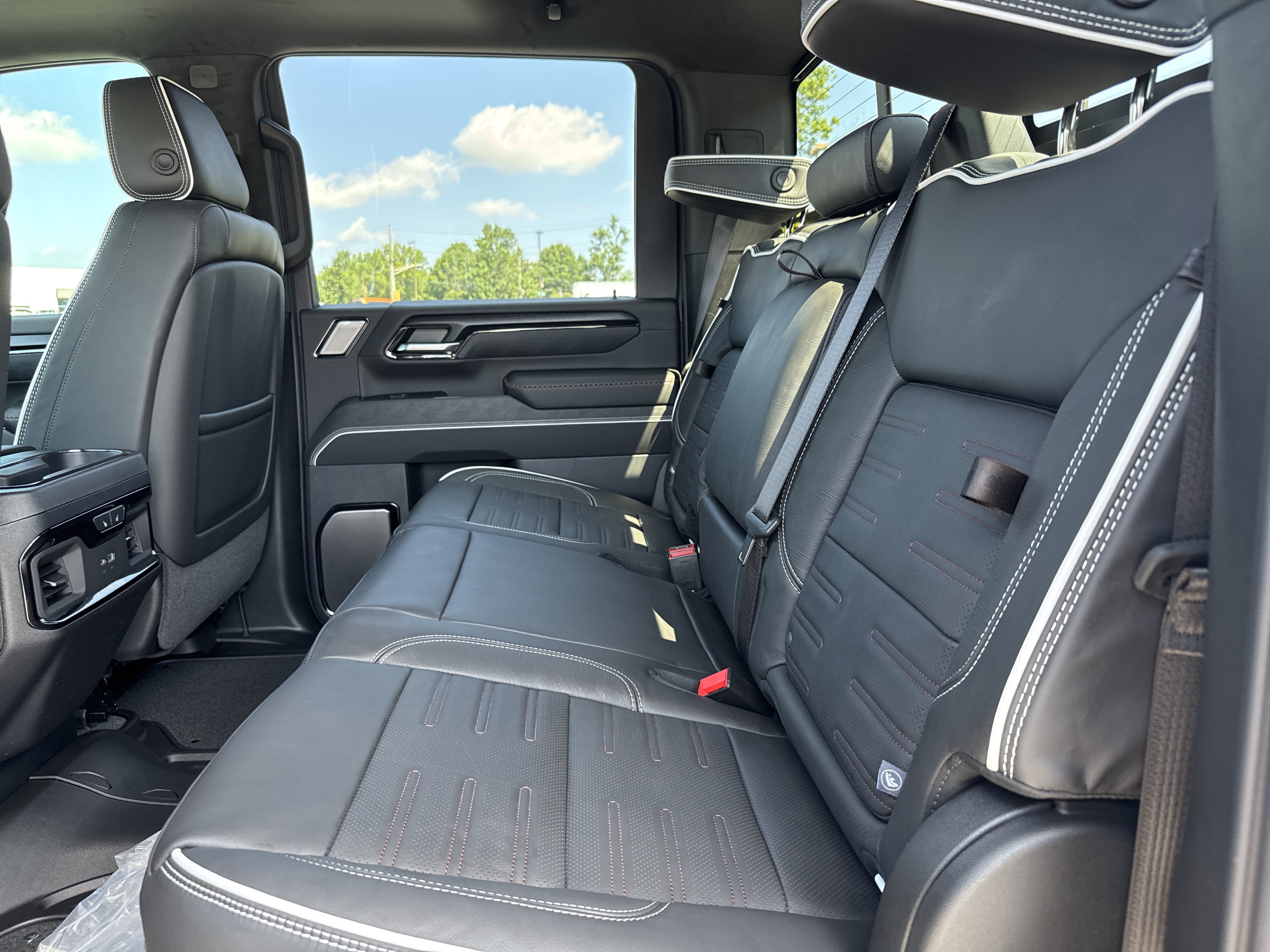 New 2026 GMC Sierra 2500 AT4X AWD/4WD image 29