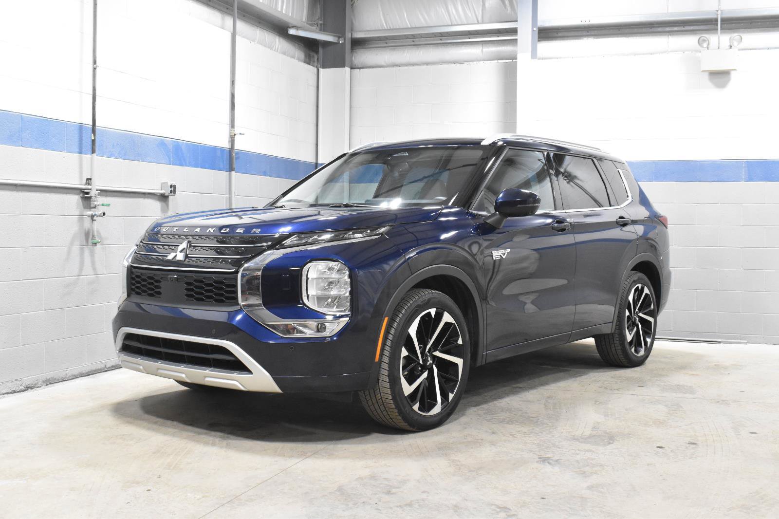 Used 2023 Mitsubishi Outlander SEL image 5