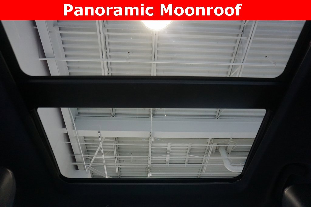 Used 2020 Ford Explorer ST w/ Premium Technology Package image 10