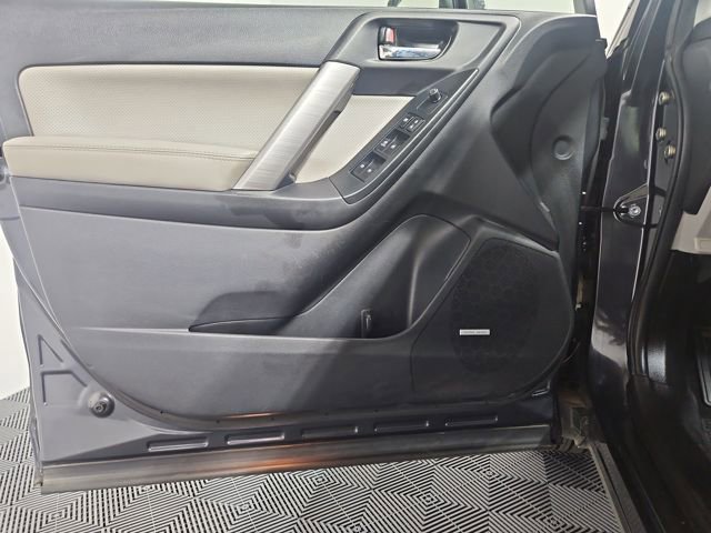 Used 2016 Subaru Forester 2.5i Limited image 14