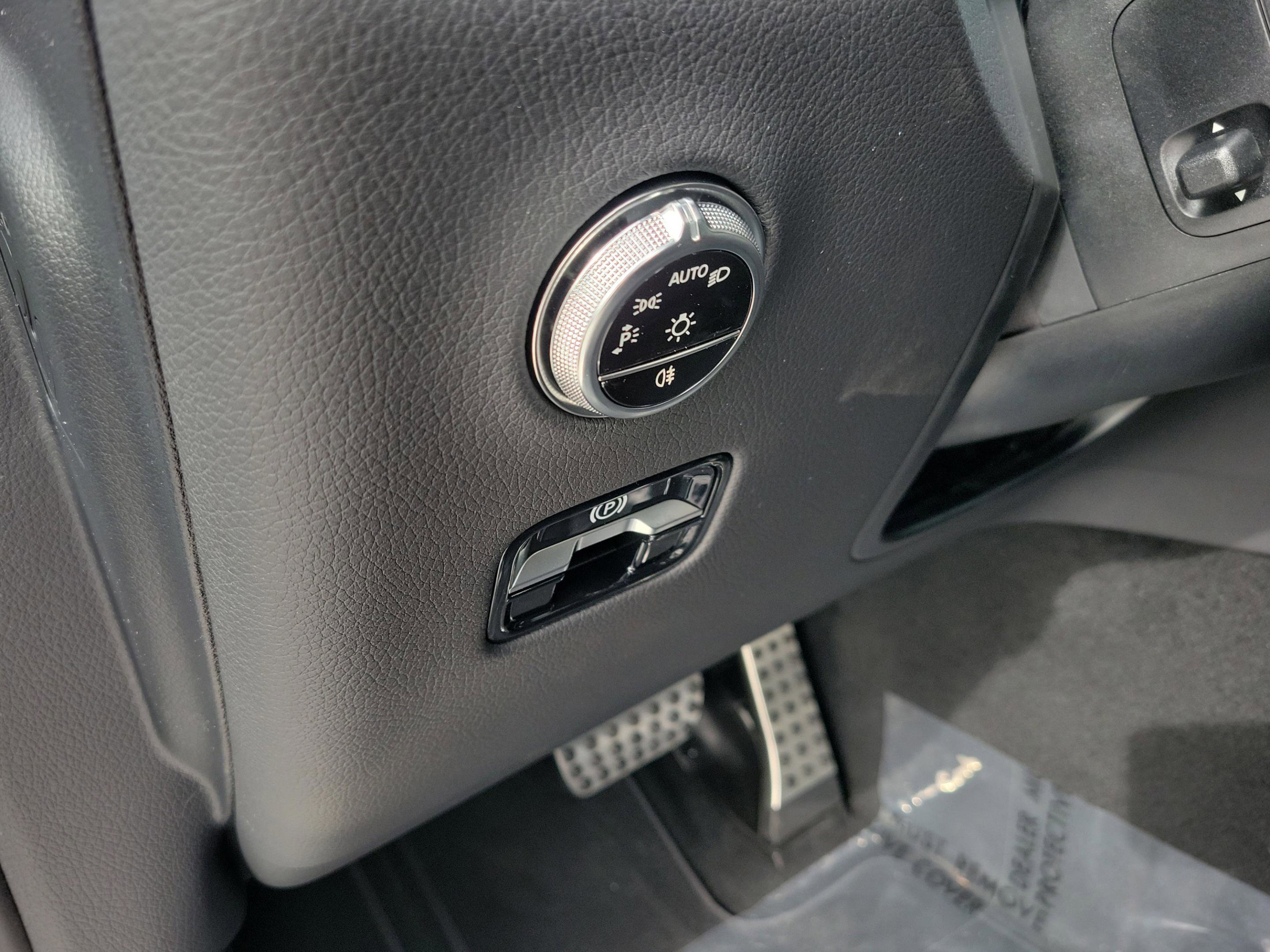 New 2026 Mercedes-Benz GLC 43 AMG 4MATIC image 16