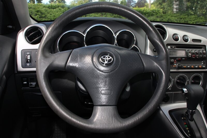 Used 2003 Toyota Matrix FWD image 14
