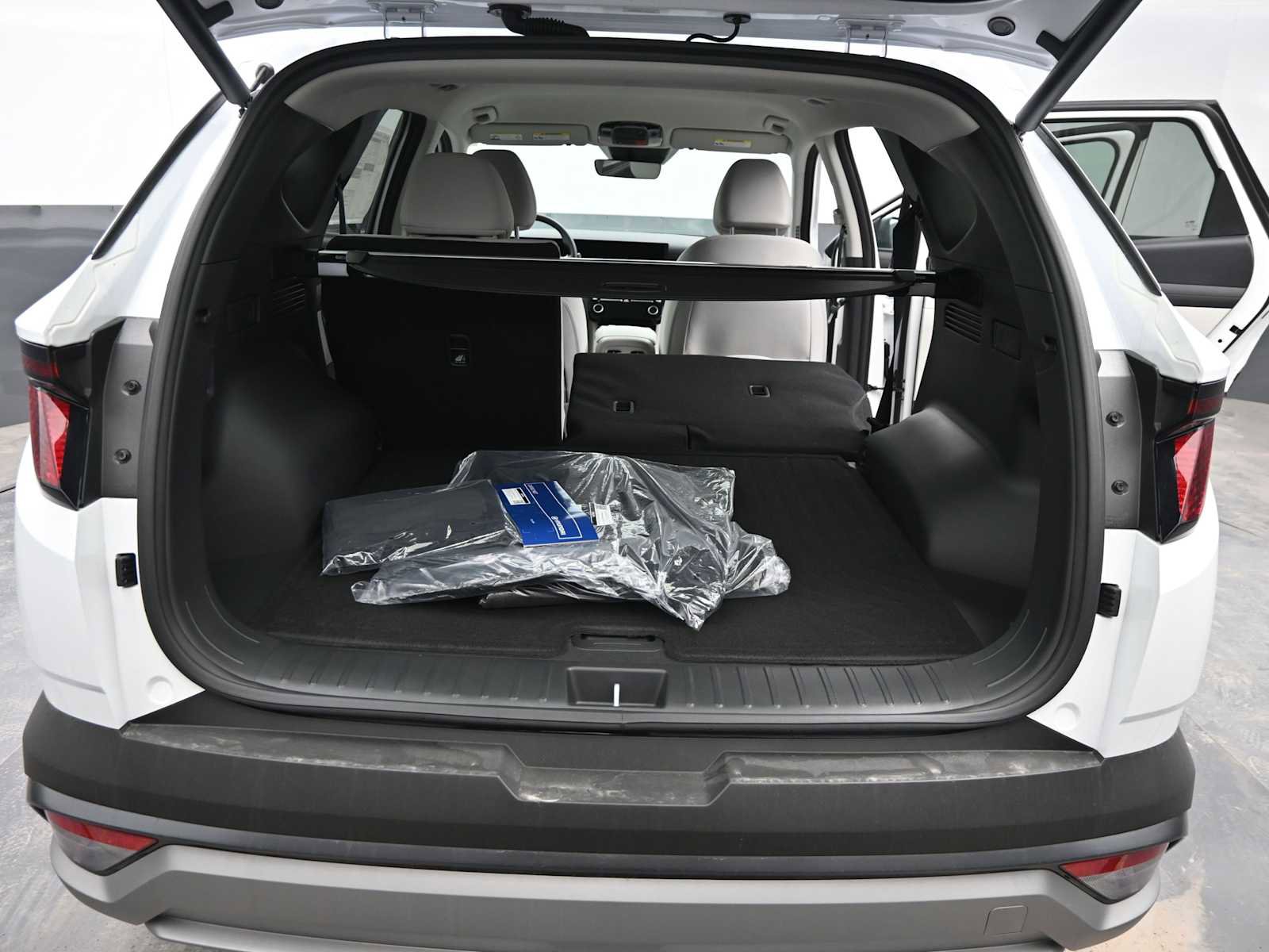 New 2026 Hyundai Tucson SEL w/ Tow & Go Package image 13