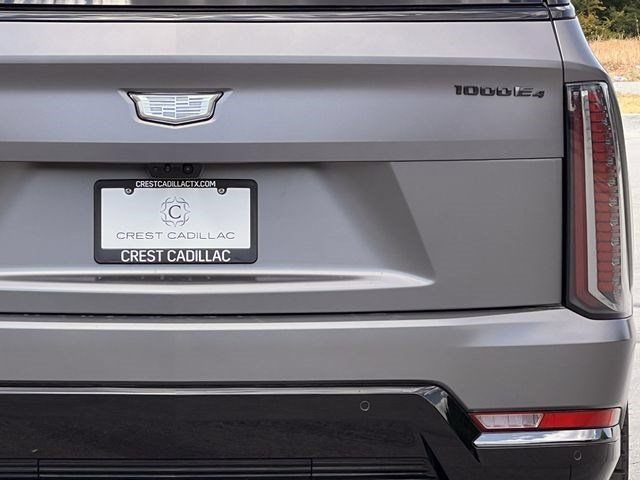 New 2026 Cadillac Escalade IQL Sport 2 w/ LPO, ONYX Package AWD/4WD image 5