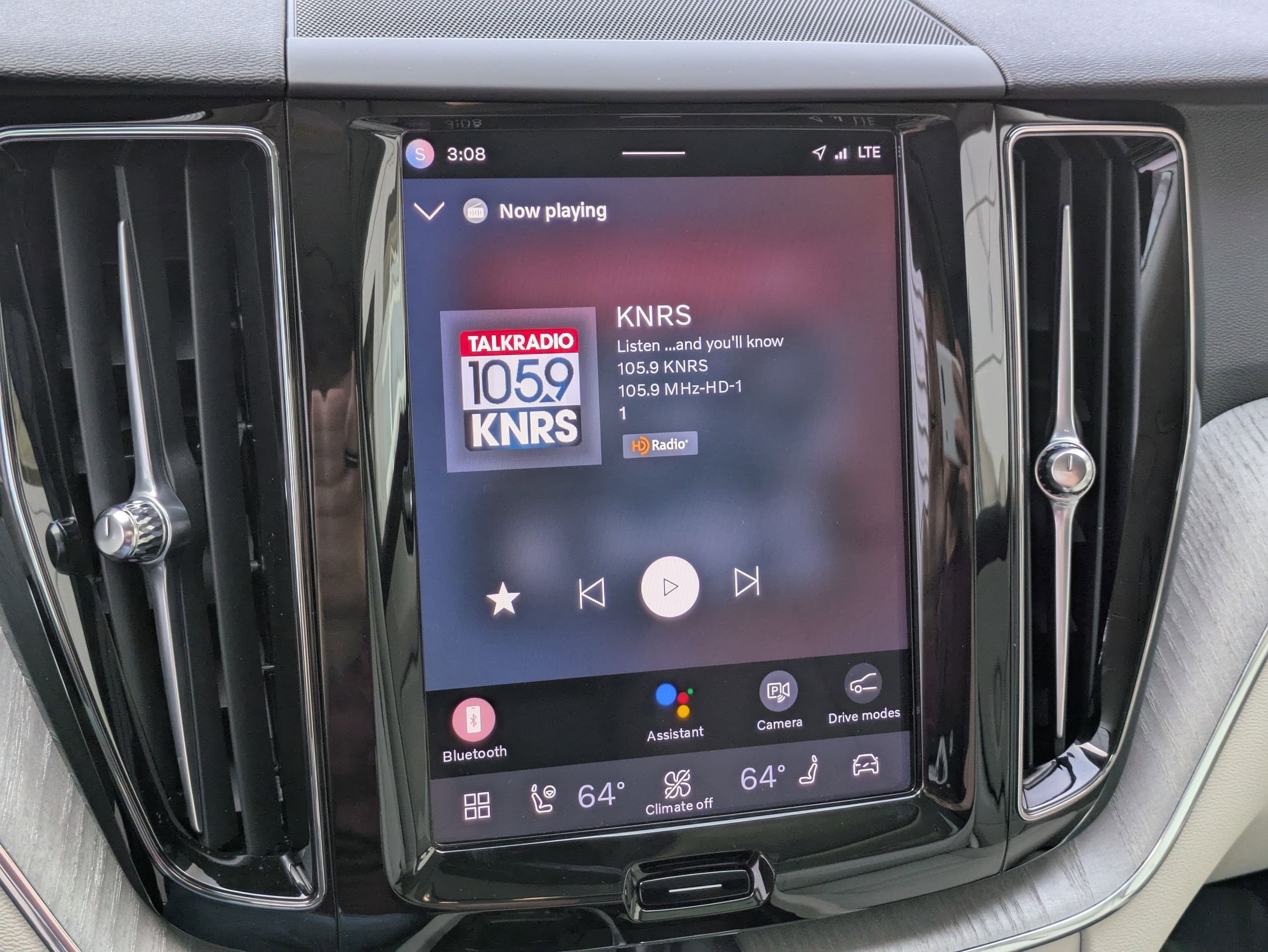 Used 2025 Volvo XC60 B5 Plus w/ Protection Package Premier image 22