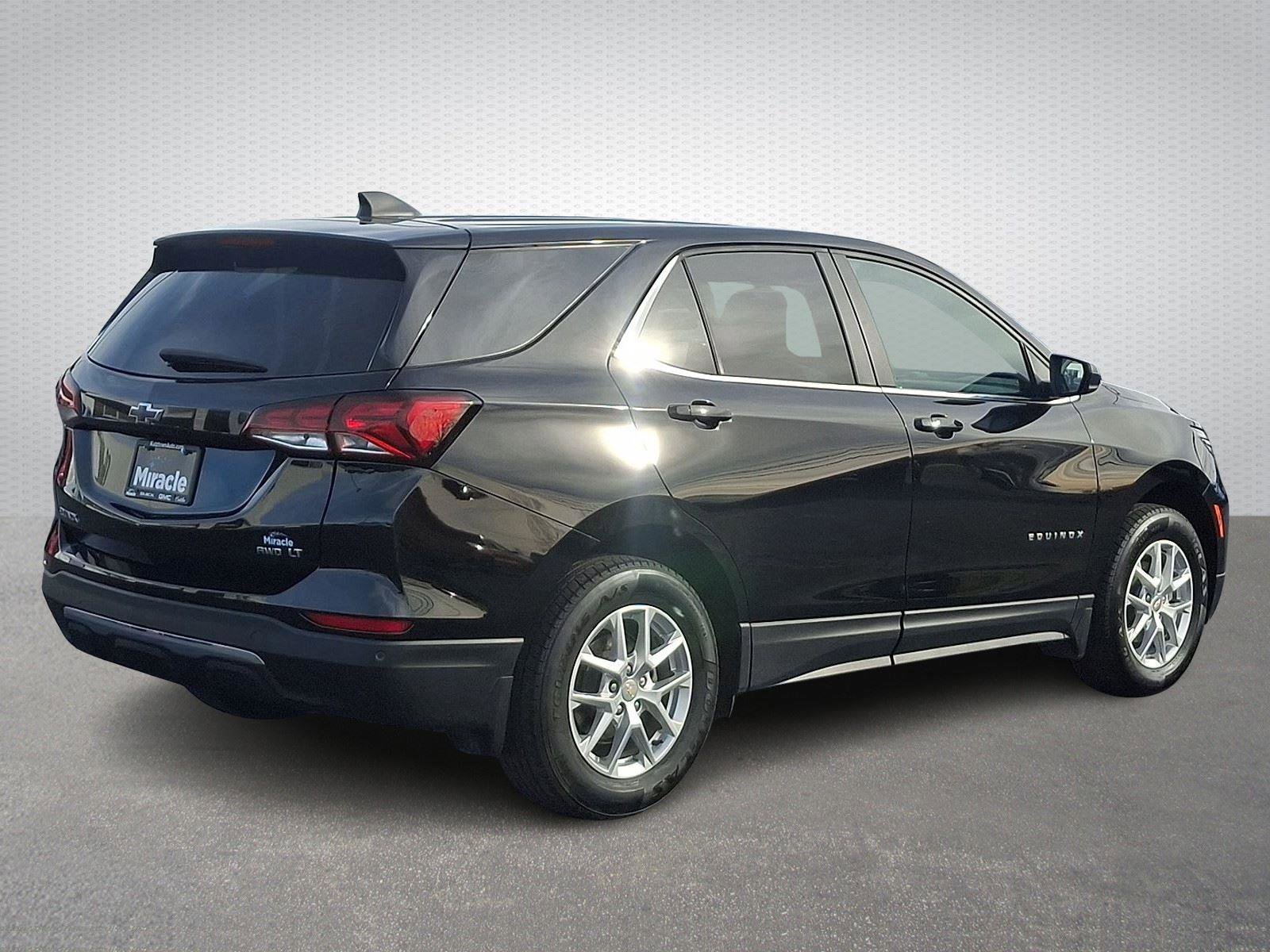 Used 2024 Chevrolet Equinox LT w/ LPO, Floor Liner Package image 6