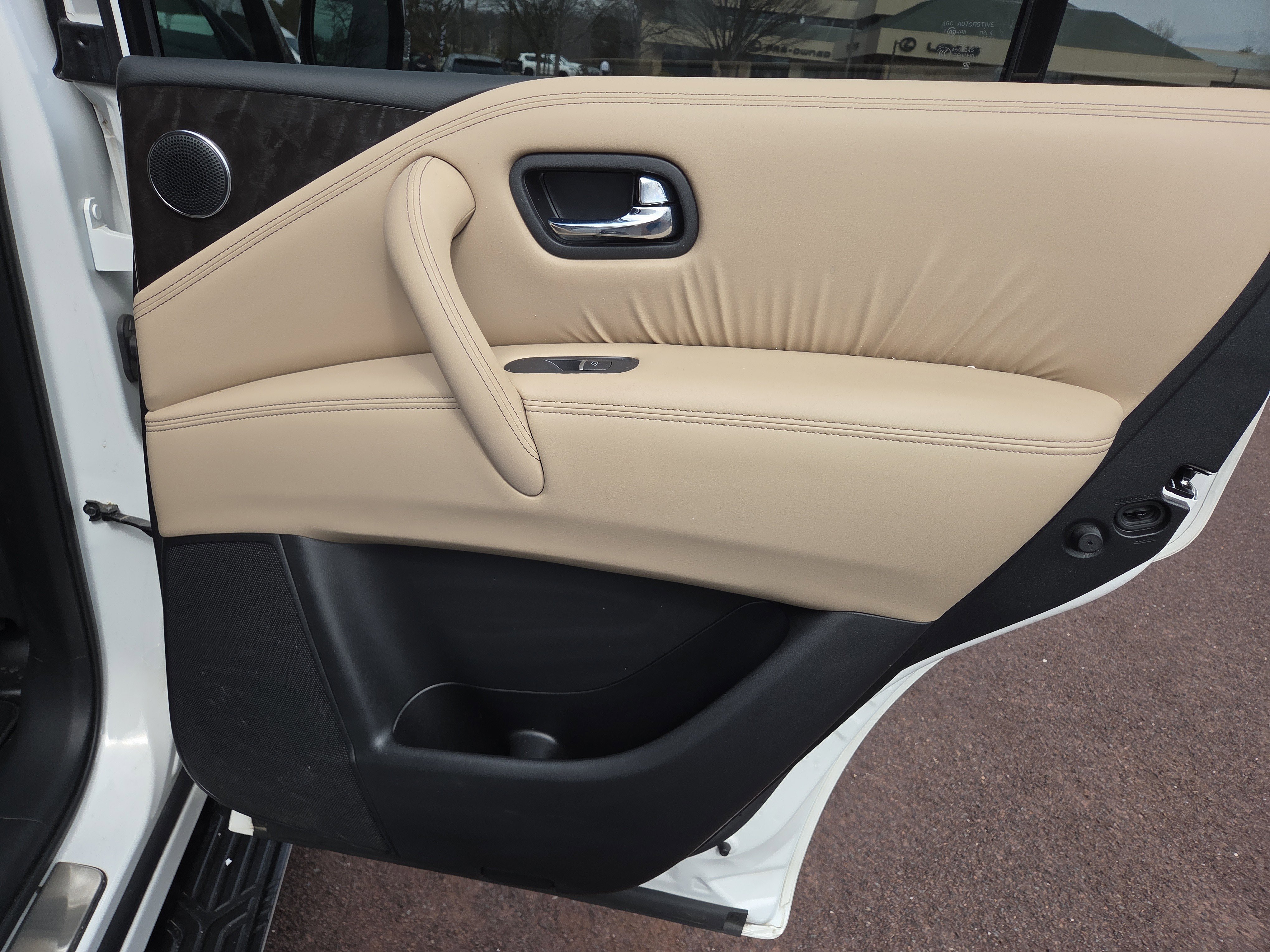 Used 2023 Nissan Armada Platinum w/ Cargo Package image 19