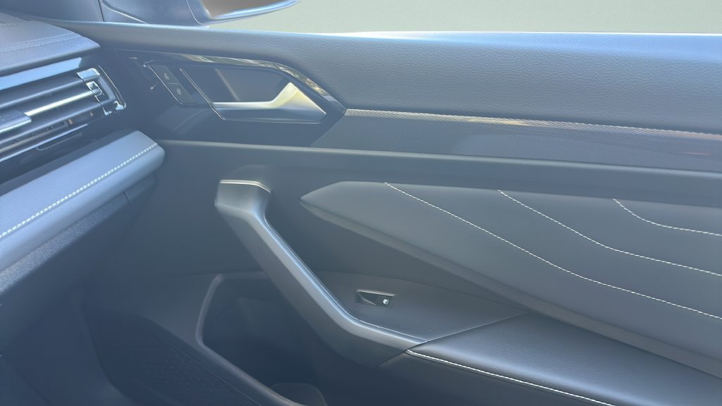 New 2026 Volkswagen Jetta SEL FWD image 15