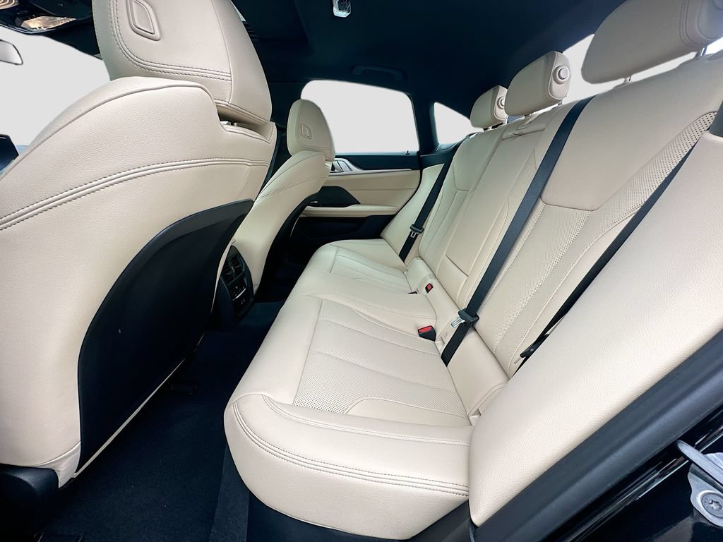 Used 2026 BMW i4 xDrive40i w/ Premium Package AWD/4WD image 25