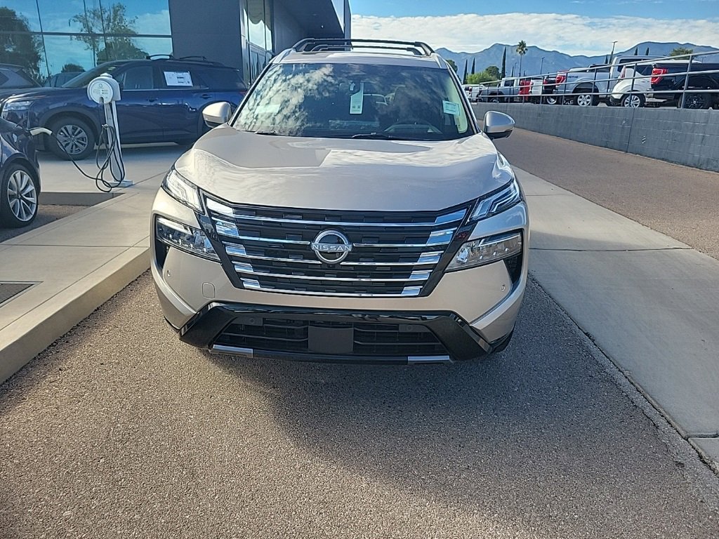 New 2026 Nissan Rogue Platinum image 2