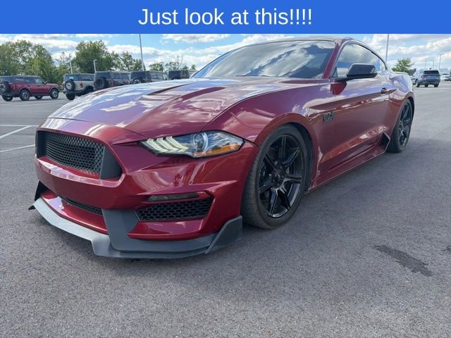 Used 2018 Ford Mustang GT Premium w/ Equipment Group 401A RWD image 2