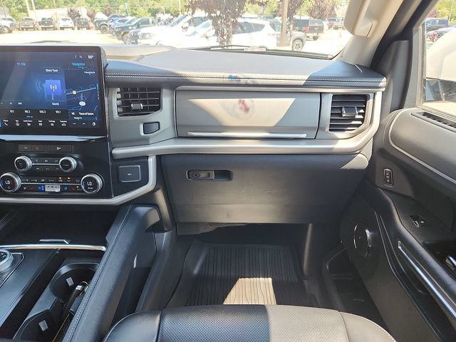 Certified 2024 Ford Expedition XLT AWD/4WD image 10