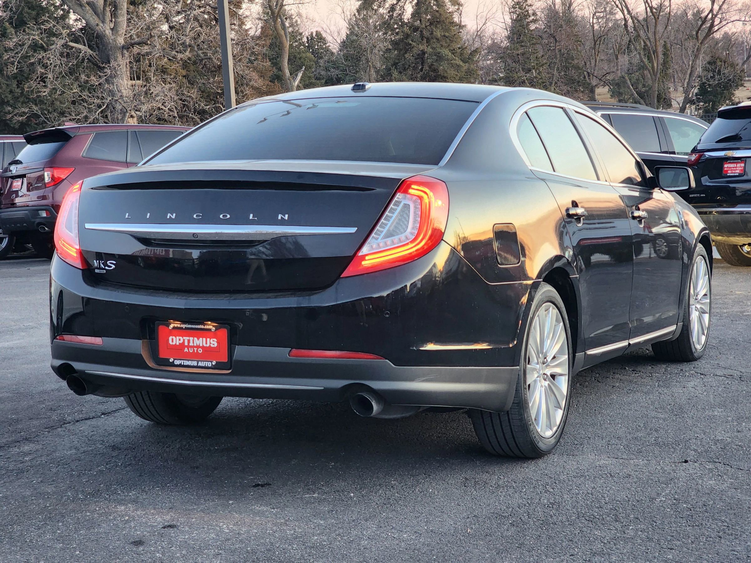 Used 2016 Lincoln MKS AWD w/ Equipment Group 201A image 7