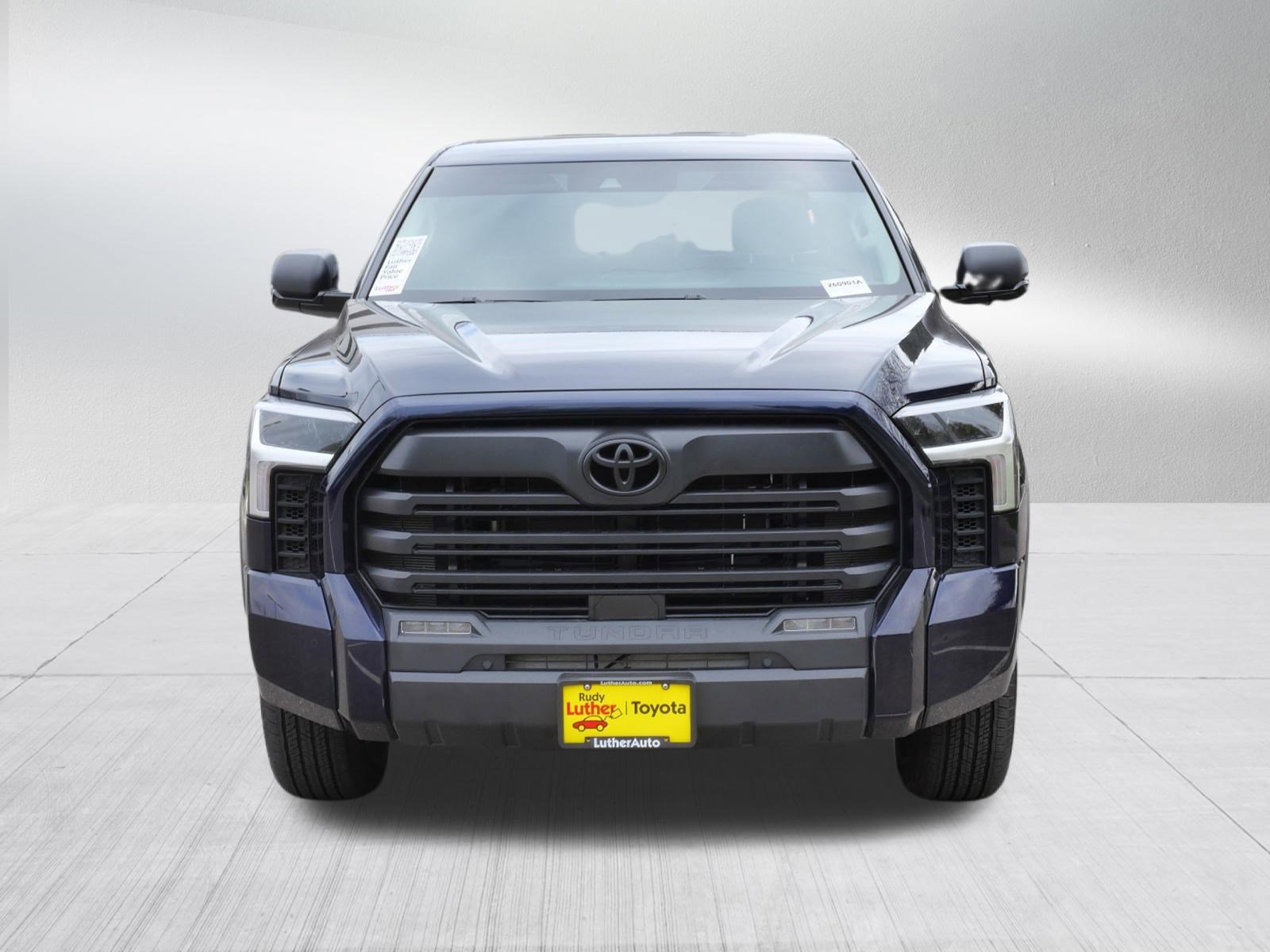 Used 2023 Toyota Tundra SR5 w/ SR5 Convenience Package AWD/4WD video 2