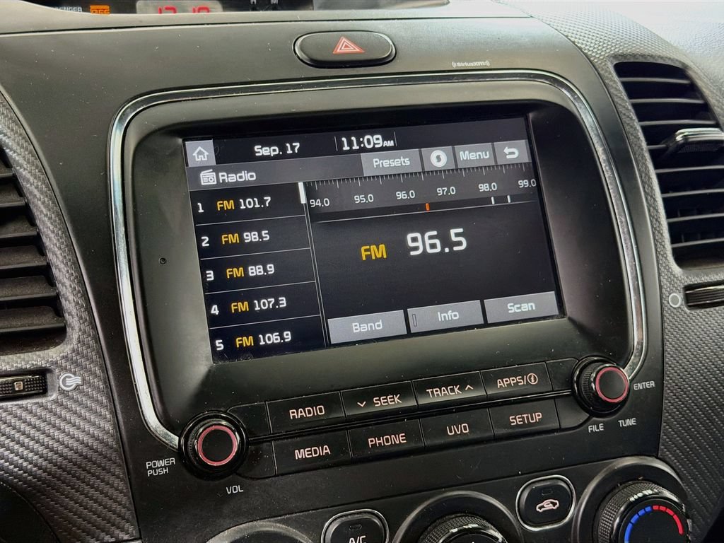 Used 2017 Kia Forte SX FWD image 15