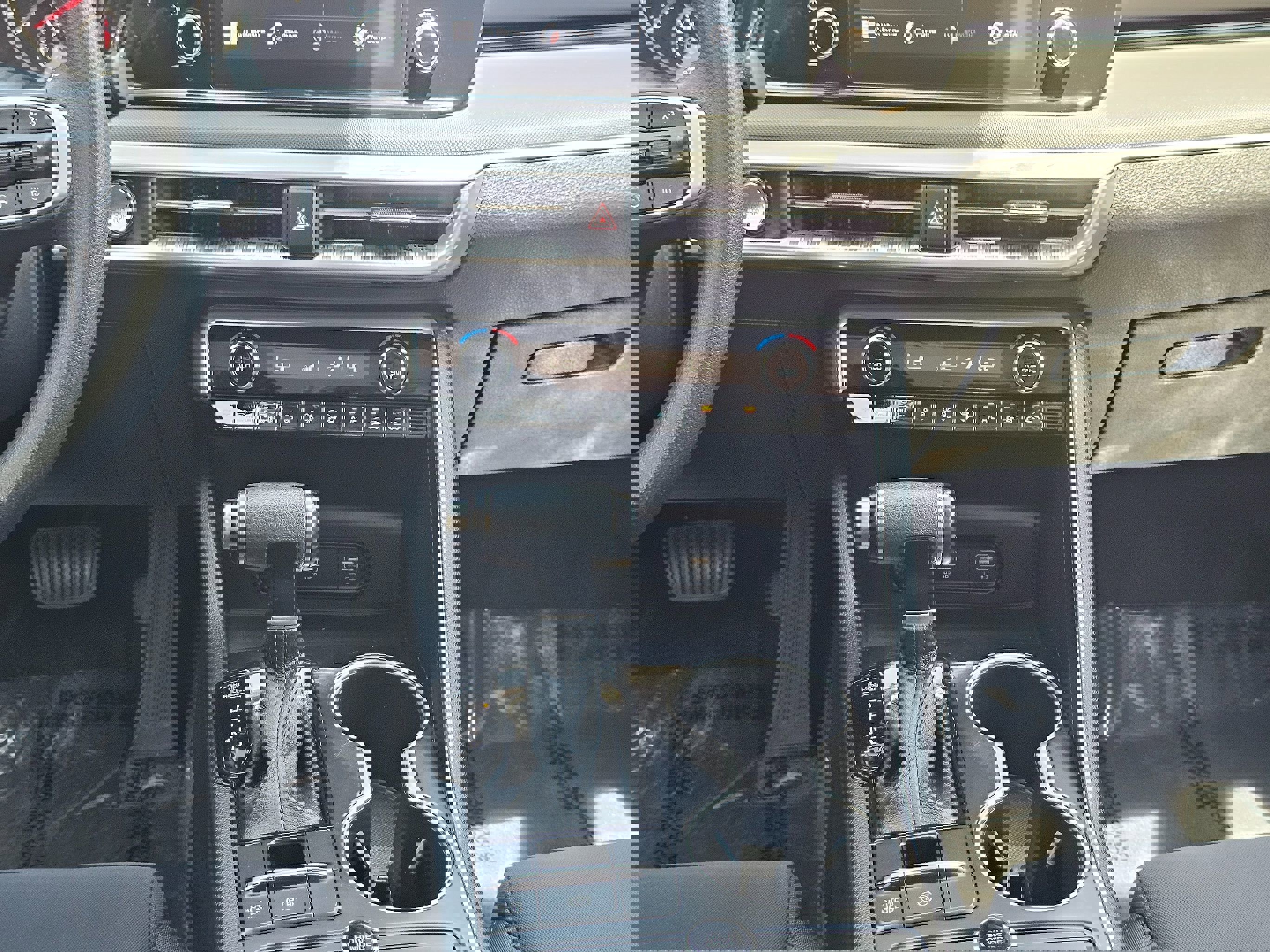 Used 2023 Kia K5 LXS image 25