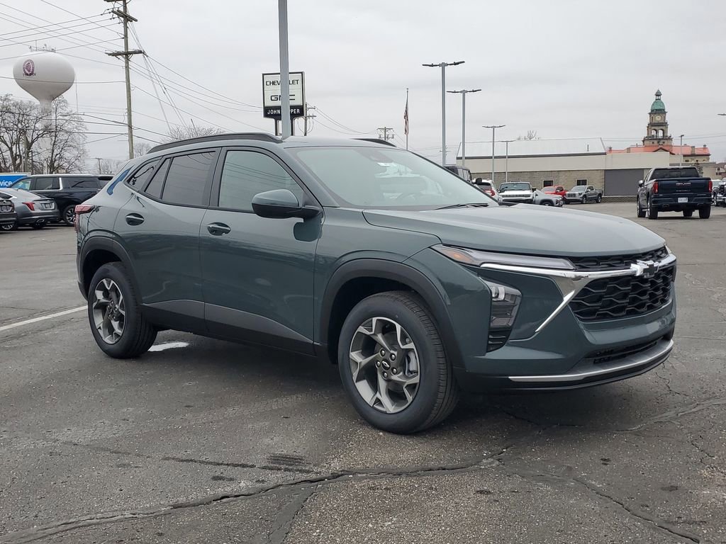 New 2026 Chevrolet Trax LT image 2