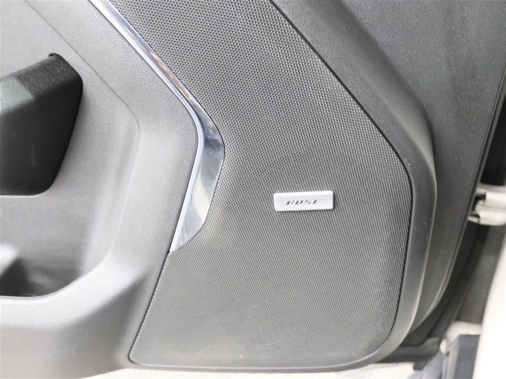 Used 2022 Chevrolet Suburban High Country AWD/4WD image 14
