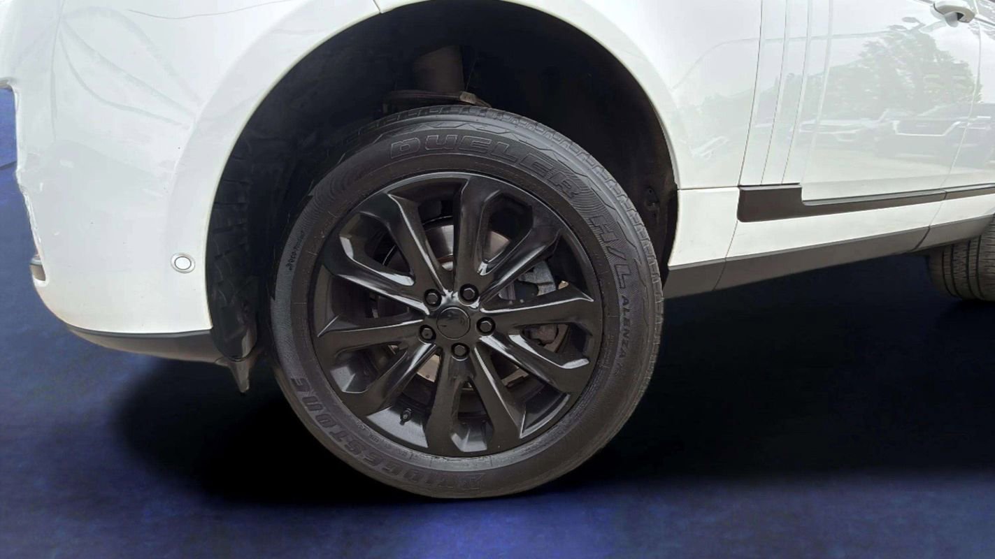 Used 2016 Land Rover Range Rover HSE image 20