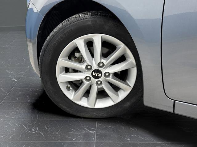 Certified 2017 Kia Forte S image 29