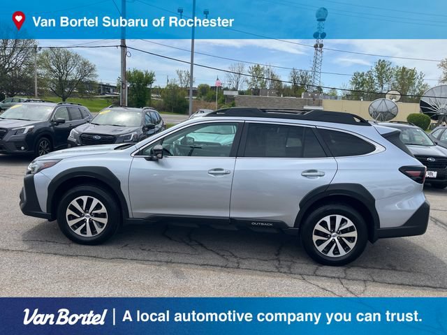 Certified 2025 Subaru Outback Premium AWD/4WD image 2
