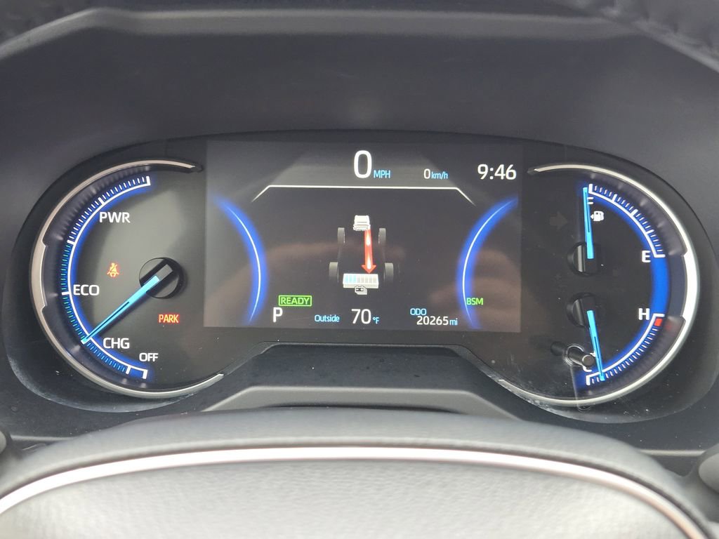 Used 2025 Toyota RAV4 XLE Premium image 18