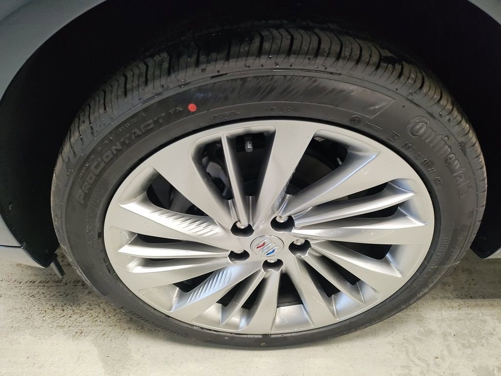 New 2026 Buick Envision Avenir image 19