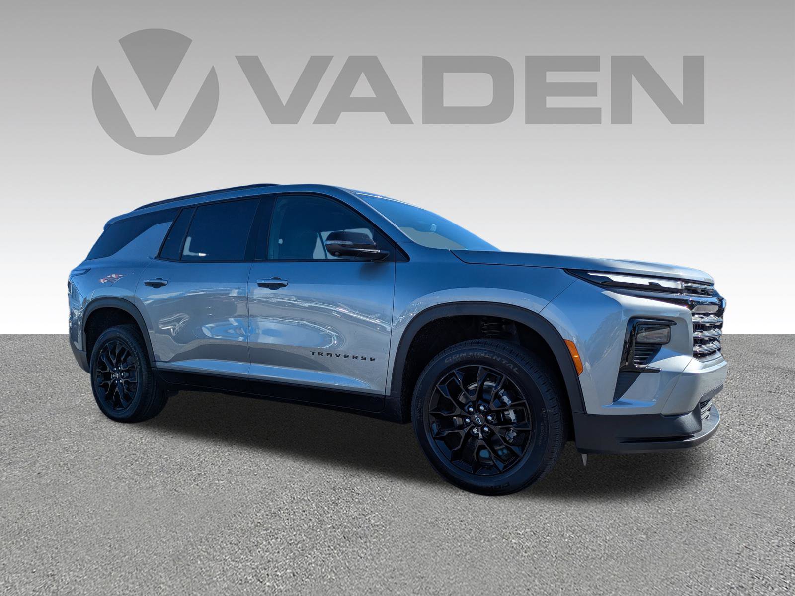 New 2026 Chevrolet Traverse LT image 3